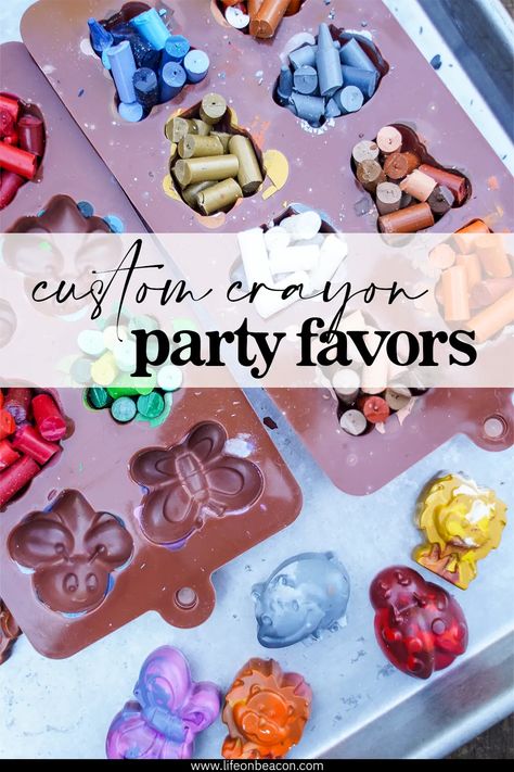 How to make custom crayon party favors at home School Birthday Party Favors, Crayon Party Favors, Kids Party Favor Ideas, Crayon Favors, Diy Kite Decorations, Homemade Party Favors, Crayon Party, Diy Kite, School Birthday Party