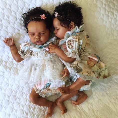 Reborn Baby Dolls Black, Reborn Baby Dolls Twins, African American Baby Dolls, American Baby Doll, Real Life Baby Dolls, Reborn Baby Boy, Twin Baby Girls, Silicone Baby Dolls, American Baby