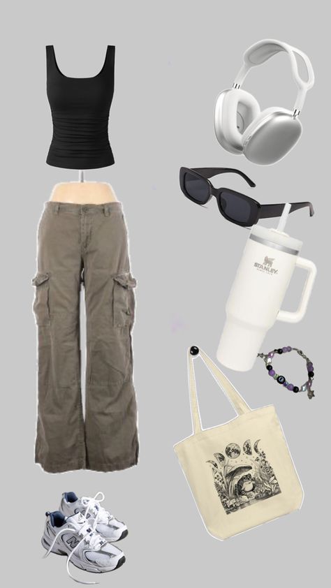 tank top with cargo pants Cargo Pants And Tank Top, Top Cargo Pants, Cargo Pants Outfits, Cargo Pants Outfit, Tank Top Outfits, Simple Outfit, Maze Runner, Cute Simple Outfits, Cute Fits