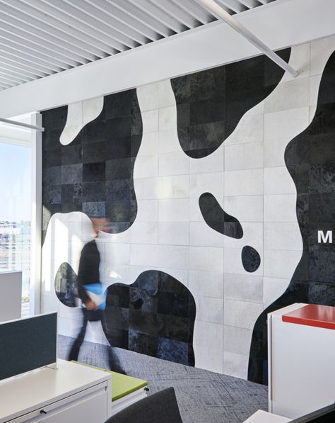 Dairy Farmers of America Headquarters - Kansas City - 8 Gluten Free Dairy Free Desserts, Cooking Recipes For Beginners, Cow Mural, Dairy Free Desserts, Milk Art, Drawing Food, Office Tour, Milk Splash, Store Design Boutique