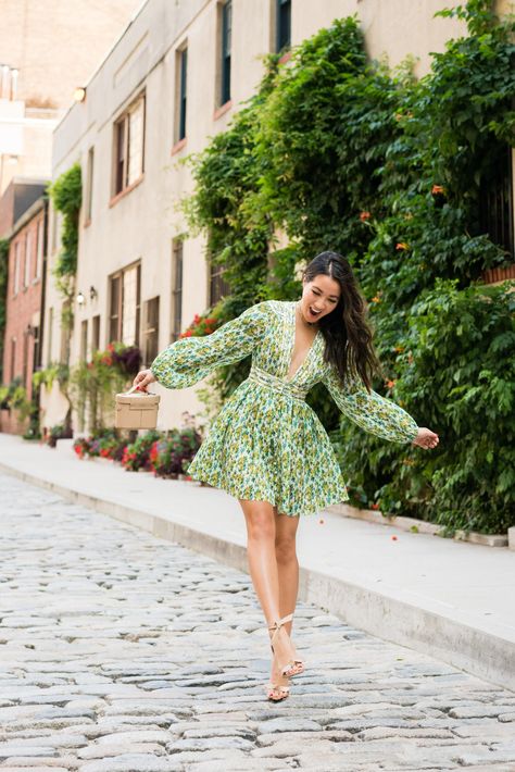 Friday in Florals - Wendy's Lookbook Wendy Nguyen, Wendy's Lookbook, Floral Dress Outfits, Embroidered Tulle Dress, Prom Dresses Yellow, Classy Dress Outfits, Little White Dresses, Mode Inspo, Wrap Dress Floral