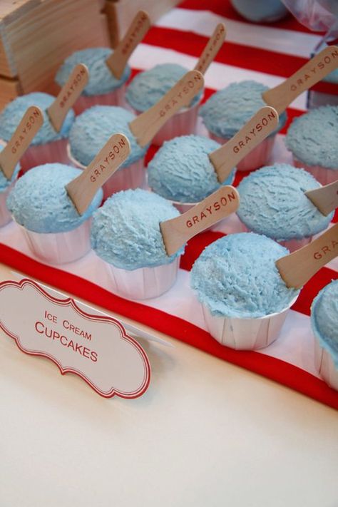 Carnival Ice Cream Cupcakes https://www.etsy.com/listing/153939730/12-personalized-wooden-ice-cream-spoons? Dot Cakes, Ice Cream Cupcakes, Cream Cupcakes, Dessert Spread, Ice Cream Birthday Party, Brownie Desserts, Party Boy, Ice Cream Social, Ice Cream Birthday