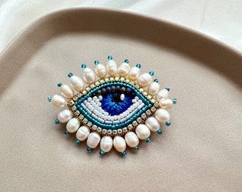 Eye Brooch, Handmade Evil Eye, Brooch Handmade, Eye Pins, Keepsake Jewelry, Blue Eye, Brooches Handmade, Evil Eye Jewelry, Beads Jewelry