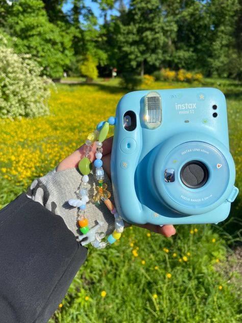 instax mini 11, instax , photo camera, aesthetic instax mini Insta X Mini 11, Instax Mini Aesthetic, Instax Camera Aesthetic, Photo Camera Aesthetic, Blueberry Character, Instax Aesthetic, Instax Mini Ideas, Polaroid Instax Mini, Camera Painting