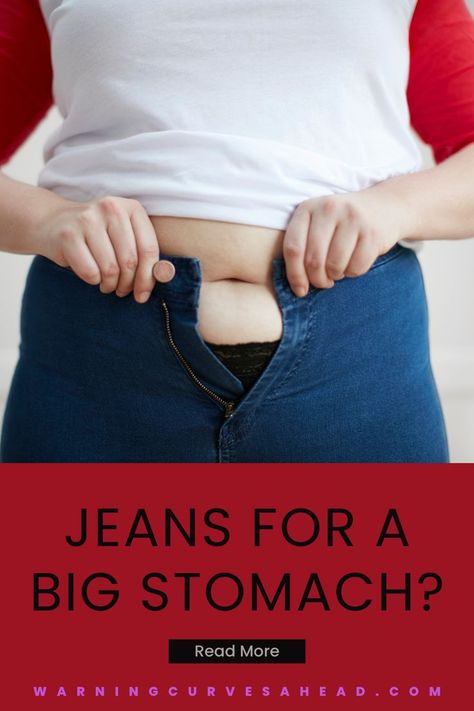 woman in a white and red baseball shirt and stomach exposed as she tries to zip up tight dark blue denim jeans that are too small Belly Control Jeans, Jeans For Big Tummy Women, Best Jeans For Thick Waist, Best Jeans For Big Belly, Stomach Pooch Outfit, Jeans For Big Belly, Flattering Outfits For Big Stomach, Big Stomach Outfits, Big Tummy Outfits For Women