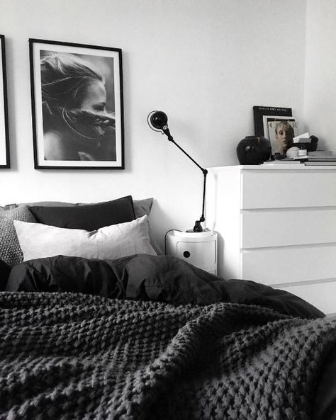 monochrome bedroom asthetic Idea Bilik Tidur, Reka Bentuk Bilik Tidur, Designer Bedrooms, Monochrome Bedroom, Farmhouse Bedrooms, Decorate Bedroom, Bedroom Quotes, Hiasan Bilik Tidur, Bedroom Farmhouse