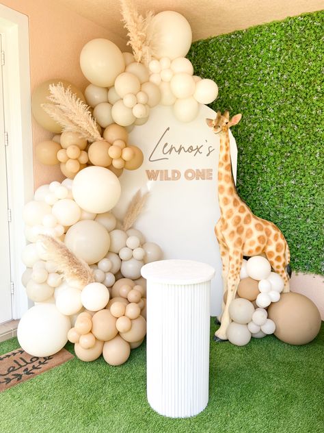 Wild One Birthday Backdrop, Wild One First Birthday Balloon Garland, Balloon Garland Wild One, 1st Birthday Giraffe Theme, Giraffe Theme, Wild One Arch Backdrop, Minimalist Safari Birthday Party, Safari Birthday Backdrop, Safari Birthday Party Backdrop