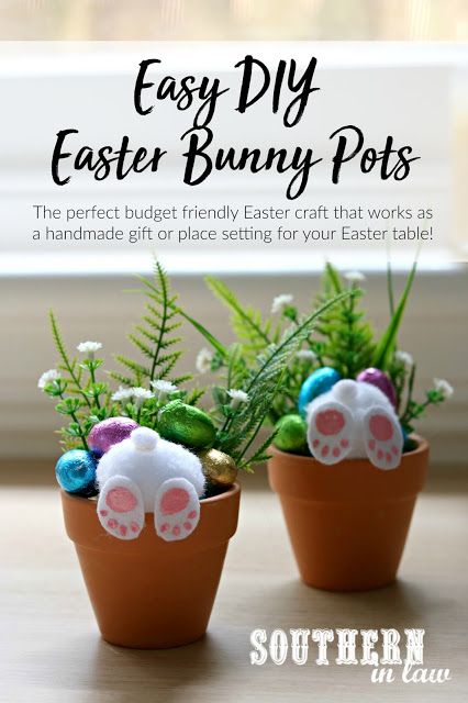 Easy DIY Curious Easter Bunny Pots - handmade Easter gift ideas, place settings, placecards, homemade decorations, easter eggs, teacher gift ideas, classroom gifts Paint Terracotta, Easter Plants, Crochet Sunflowers, Diy Easter Bunny, Simnel Cake, Diy Osterschmuck, Bunny Garland, Easter Gift Ideas, Easter Table Settings