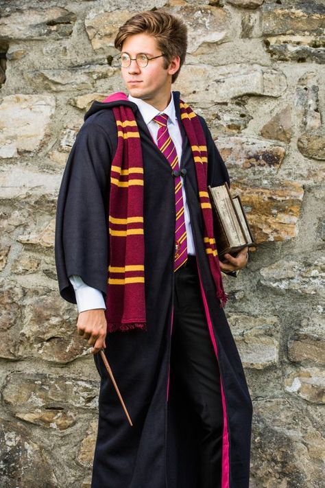 Harry Potter Fancy Dress, Harry Potter Gryffindor Robe, Harry Potter Uniform, Harry Potter Kostüm, Harry Potter Robes, Whomping Willow, Harry Potter Halloween Costumes, Harry Potter Dress, Harry Porter