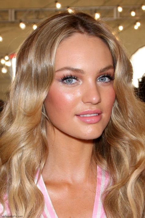 Candice Swanepoel soft pink make-up look :: Victoria Secret dewy skin Candice Swanepoel Hair, Candice Swanepoel Face, Victoria Secret Hair, Makeup Vs No Makeup, Summer Makeup Trends, Blonde Hair And Blue Eyes, Angel Makeup, Natural Everyday Makeup, Best Natural Makeup