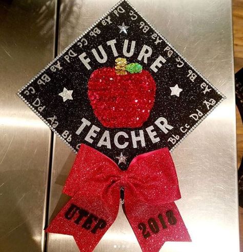 Spanish Teacher Graduation Cap, Education Major Cap Decoration, Teachers Graduation Cap, High School Teacher Graduation Cap, Graduation Cap Designs Red, Red Graduation Cap Designs, Teaching Graduation Cap, Gcu Graduation, Graduation Cap Decoration Teacher