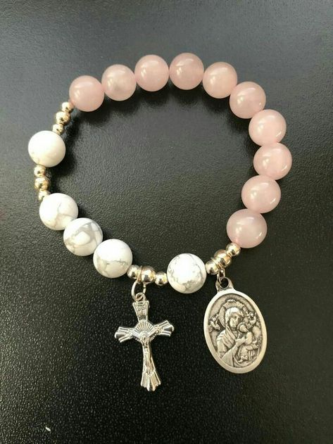 Religious Bracelets Diy, Diy Rosary Bracelet, Blessing Beads, Braided Bracelet Diy, Wire Jewelry Rings, Clay Bracelet, Diy Bracelet Designs, Rosary Bracelet, Rosary Beads