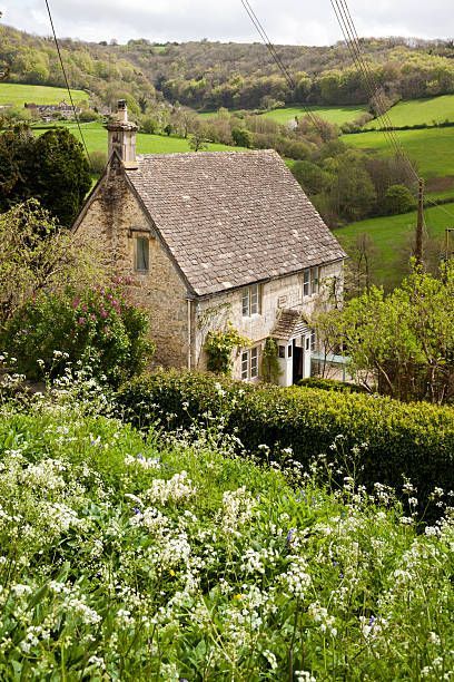 Stone Cottages, Irish Cottage, Casa Country, This Old House, Beautiful Cottages, Dream Cottage, Stone Cottage, Little Cottage, Cabins And Cottages