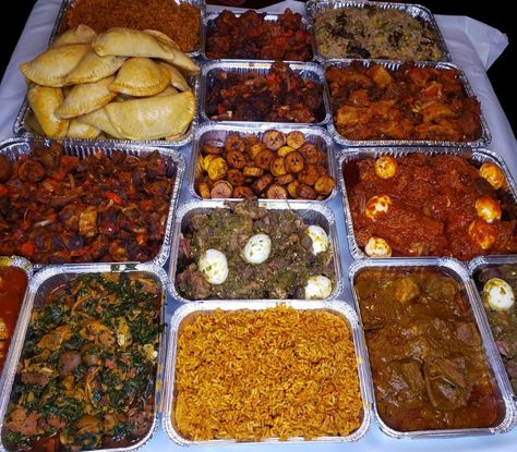 Yoruba Food, Nigeria Food, Week Meals, African Recipes Nigerian Food, Amazing Food Platters, Cook Out, Food Business Ideas, Africa Food, Jollof Rice