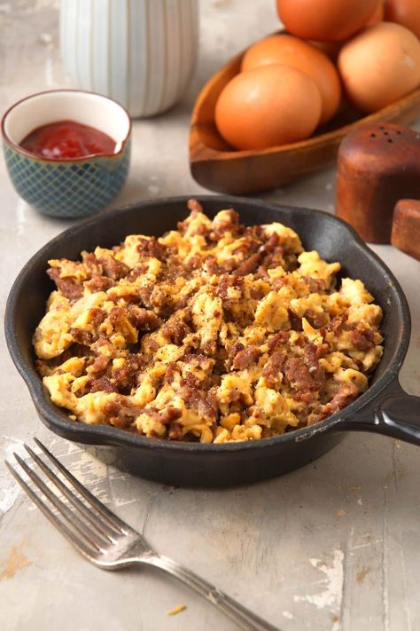 These hamburger scrambled eggs are a kid-created recipe that combine a breakfast staple with an American classic. Recipe at inthekitch.net #inthekitch #scrambledeggs #groundbeefrecipes Egg And Hamburger Recipe, Scrambled Hamburger Recipes, Hamburger And Eggs, Hamburger Omelette, Beef Breakfast Recipes, Breakfast Hamburger, Hamburger With Egg, Egg Hamburger, Conscious Eating