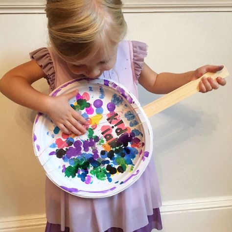 Preschool Diy Musical Instruments, Music Instrument Crafts Preschool, Easy Music Activities For Preschool, Music Art Crafts For Toddlers, Preschool Musical Instruments, Music Crafts Preschool Art, Music Monday Activities, Music And Instruments Preschool Theme, Sound Crafts For Preschoolers