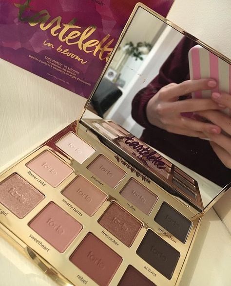 Tartelette in bloom palette 😻 Red Rose Drawing, Tartelette In Bloom Palette, Tartelette In Bloom, Rose Drawing, Soft Autumn, Future Ideas, Makeup Brands, Beautiful Life, In Bloom