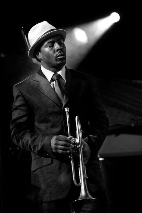 Jazz Branding, Roy Hargrove, Trumpet Art, Freddie Hubbard, Music Tones, Live Photography, Jazz Trumpet, Jazz Art, Jazz Artists