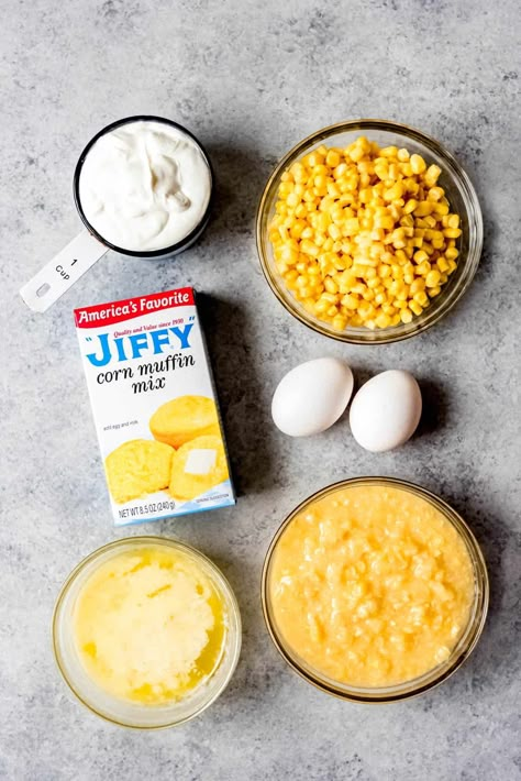 Corn Sour Cream, Easy Corn Casserole Recipe, Sweet Corn Casserole, Creamy Corn Casserole, Easy Corn Casserole, Cream Corn Casserole, Cornbread Recipe Sweet, Corn Muffin, Easy Corn