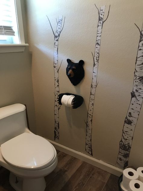 Bear Bathroom Ideas, Bear Bathroom Decor Ideas, Bear Theme Bathroom, Cabin Theme Bathroom, Woodland Themed Bathroom, Bear Bathroom Decor, Club Bathroom, Hybrid Camper