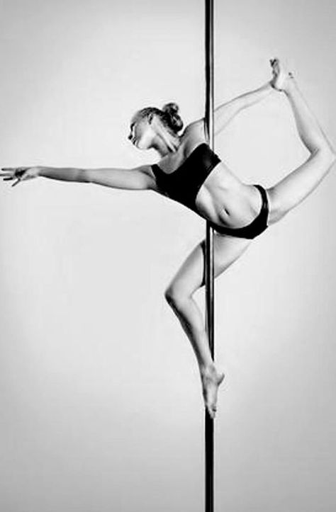 Pole Poses Photo Shoots, Pole Fitness Inspiration, Pole Fitness Moves, Pole Dance Fitness, Pool Dance, Ballerina Poses, Dancing Poses, Pole Sport, Pole Moves