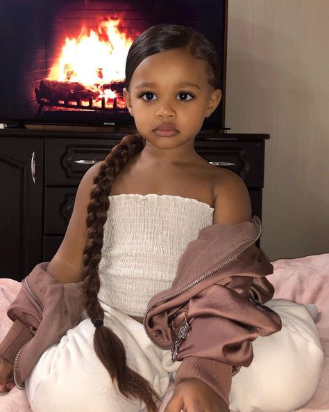 15.8k Likes, 105 Comments - Isabella Ayesha (@izzie_ayesha) on Instagram: “I’m in love with these pictures💔😍” Faux Locs Marley Hair, African Babies, Old Hairstyles, Mode Zara, Respect Women, American Children, Mixed Kids, Black Kids Hairstyles