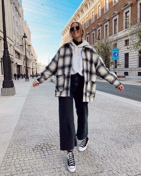 Cool Street Fashion Winter Style, Look Adidas, Skandinavian Fashion, Uni Outfits, Mode Casual, Looks Street Style, Mode Inspo, Looks Chic, Outfit Inspo Fall