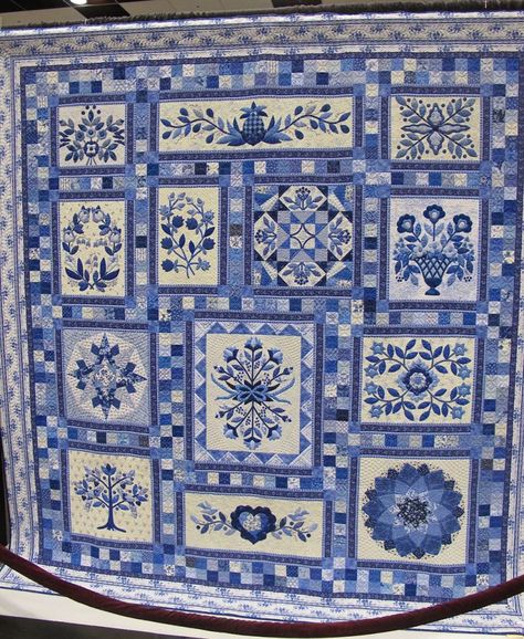 DELFT BLUE QUILT.......................PC Delft Embroidery, 2 Color Quilts, Blue Floral Quilt, Blue And White Scrap Quilts, Delft Blue Pattern Design, Delft Blue Quilt Patterns, Window Blocks, Blue Quilt Patterns, Dutch Delft Blue Pattern