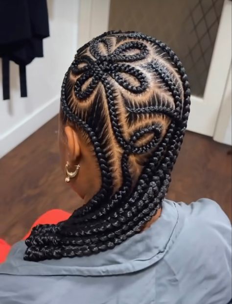 Braided Cornrows For Black Women, Plait Hairstyles For Black Women, Black Hair Plaits, Plait Back Cornrows Braids, Braids Cornrows Black Women, Flat Braids Hairstyles, Short Feed In Braids, Ashanti Braids, Feed In Braids With Designs