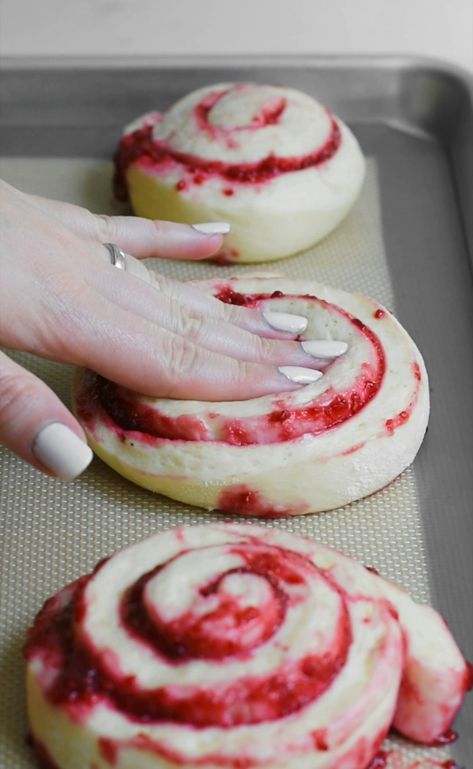 Raspberry And Cream Pastry, Raspberry Swirl Bread, Raspberry Pastry Cream, Raspberry Custard Buns, Raspberry Rolls Recipe, British Pastries, Raspberry Buns, Raspberry Pastry, Morning Buns