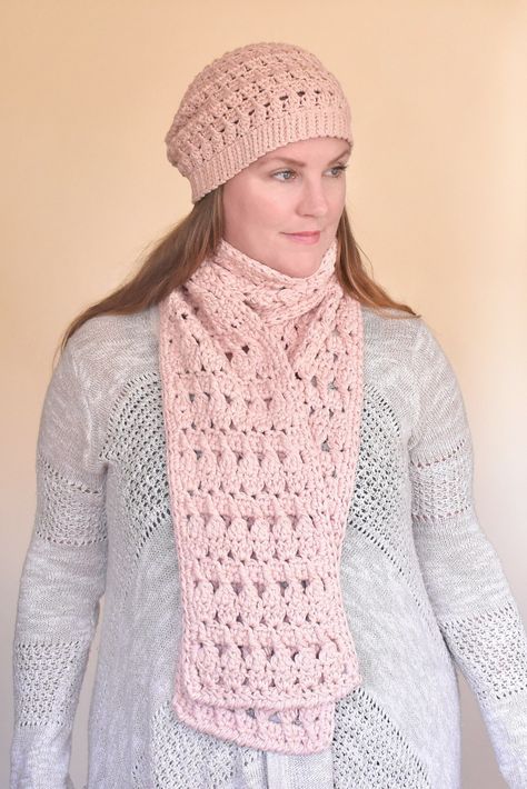 Winter Blush Beanie & Scarf – Easy Free Crochet Pattern Perfect Project for Beginner – Stardust Gold Crochet Crochet Therapy, Crochet Hat And Scarf, Crochet Sets, Gold Crochet, Gloves Crochet, Beanie Scarf, Crochet Winter Hats, Scarf And Hat, Crochet Scarf Pattern Free