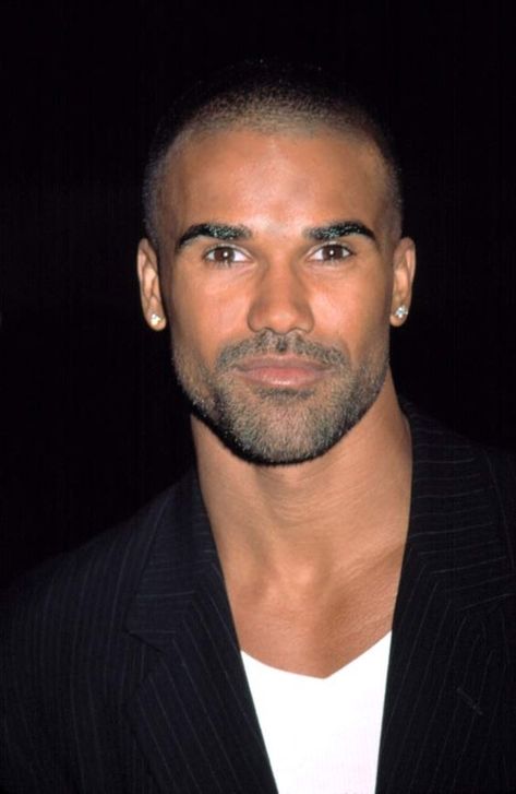 PRICES MAY VARY. Shemar Moore At Wb Upfront Ny 5142002 By Cj Contino Print Type: Photo Print Paper Size: 8. 00 x 10. 00 inches Licensor: Everett Collection Men Bedroom, Classic Mens Hairstyles, Aesthetics Bodybuilding, Men Over 50, Shemar Moore, Toni Braxton, Dark Men, Cute Celebrities, Posters Prints