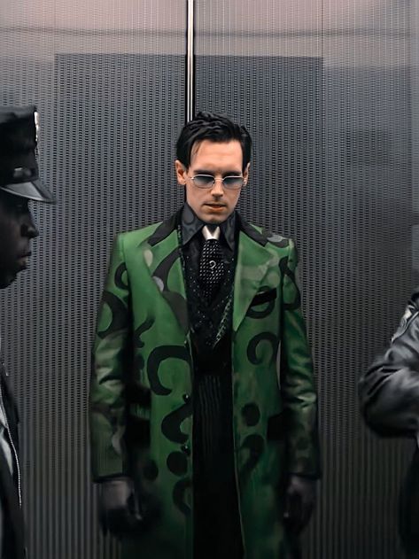 Riddler Halloween Costume, The Riddler Gotham, Riddler Halloween, Gotham Riddler, Gotham Penguin, Riddler Costume, Edward Nygma Gotham, Jerome Gotham, Penguin Gotham