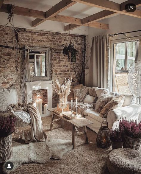 Monochromatic Decor, Casa Country, Cosy Living Room, Cozy Moments, Boho Living, Living Room Decor Apartment, Boho Living Room, A Living Room, Room Inspiration Bedroom