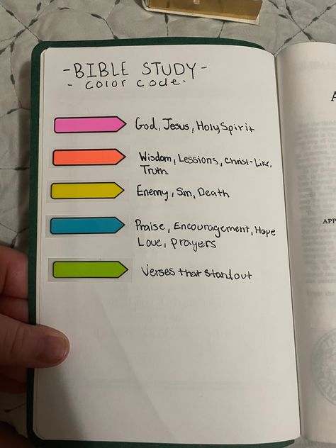 Color Coordinated Bible, Easy Bible Color Coding, Book Tabs Color Code Ideas, Bible Tabbing System, Bible Highlighting System For Beginners, Bible Tab Ideas, Bible Study Color Coding Simple, Bible Highlighting System 4 Colors, Bible Sticky Notes Ideas