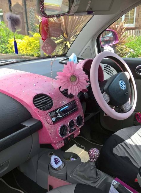 Interior of the pink beetle Vw Beetle Interior Decor, Pink Vw Beetle Interior, Vw Beetle Aesthetic Interior, Pink Volkswagen Beetle Interior, Vw Beetle Decorations, Vw Beetle Interior Ideas, Beetle Car Aesthetic Interior, Beetle Interior Ideas, Volkswagen Beetle Aesthetic Interior