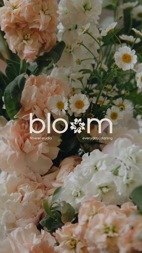 Bloom Logo Design Ideas, Flowers Post Instagram, Flower Shop Logo Design Brand Identity, Flower Store Logo, Flower Shop Brand Identity, Bloom Logo Design, Flowers Branding, Flower Logo Inspiration, Flowers Logo Design