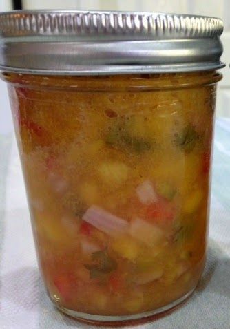 Canning Homemade!: Pineapple Salsa - No tomatoes! Canning Pineapple Salsa Recipes, Canning Fruit Salsa Recipes, Canned Pineapple Salsa, Pepper Salsa Canning, Canned Pineapple Salsa Recipe, Canning Pineapple Salsa, Pineapple Canning Recipes, Canning Pineapple Recipes, Pineapple Salsa Canning Recipe