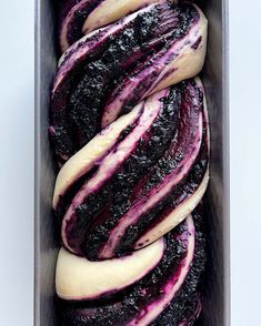 Sourdough Blueberry Babka, Spring Quick Breads, Yummy Pastry Recipes, Homemade Sourdough Recipes, Flavorful Bread Recipes, Sourdough Bread Pairing, Sourdough Artisan Bread Flavors, Bakery Goods Desserts, Blackberry Sourdough Bread