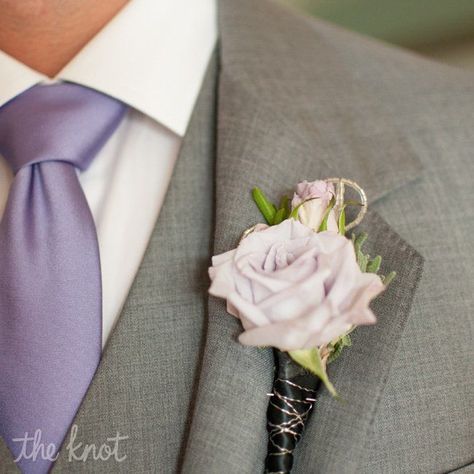 Purple Rose Boutonniere, Groomsmen Attire Grey, Purple Groomsmen, Groomsman Attire, Groomsmen Colours, Wedding Purple, Rose Boutonniere, Lilac Wedding, Suits Men