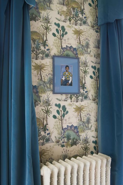 Hackney Wallpaper, Home Town Hgtv, House Of Hackney Wallpaper, Chic Bedrooms, House Of Hackney, New England Style, Wallpaper Direct, Blue Decor, Eclectic Home