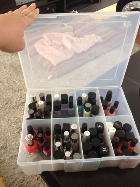 Diy Makeup Storage Box, Makeup Organizing Hacks, Makeup Collection Storage, Cheap Nail Polish, Teen Nails, Diy Makeup Vanity, Diy Makeup Storage, Beautiful Nail Polish, Nail Polish Storage