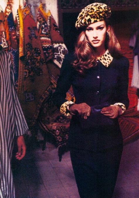 Adrienne Vittadini 1992Model : Susan Holmes Susan Holmes 90s, Miami Vice Party, Late 60s Fashion, Susan Holmes, Military Beret, 90's Supermodels, Winter Glamour, Mermaid Skirts, Fashion 1990s