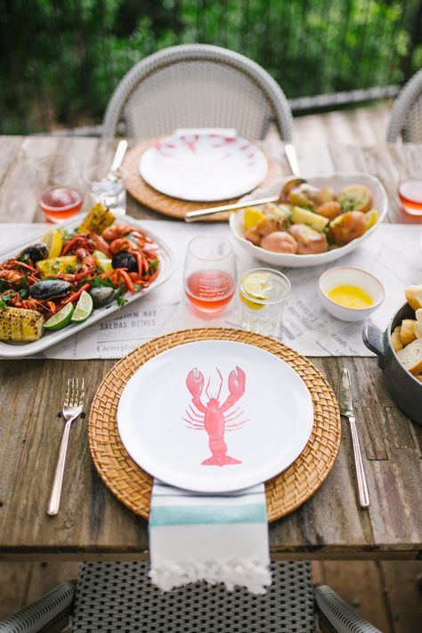 Create your own dishware and decor for a colorful summer seafood boil! Lobster Bake Rehearsal Dinner, Lobster Party, Seafood Boil Party, Crawfish Boil Party, Seafood Party, Lobster Bake, Lobster Dinner, Clam Bake, Table Setting Inspiration