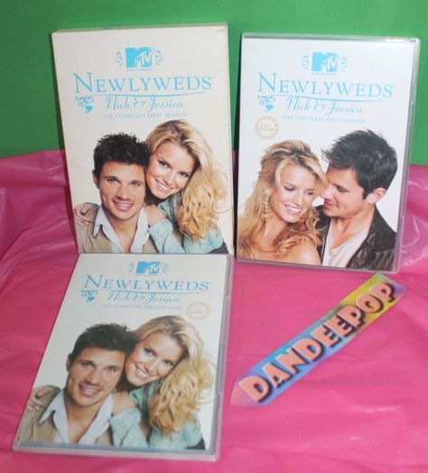 MTV's Newlyweds Season One Nick And Jessica DVD Movie Set Jessica Simpson And Nick Lachey, Newlyweds Nick And Jessica, Von Dutch Top, Nyc 90s, Aesthetic 00s, Nick And Jessica, 90s Clueless, Hot Pink Hoodie, 98 Degrees