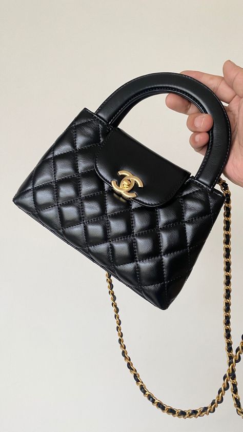 Chanel Kelly Bag, Chanel Kelly, Office Handbags, My Style Bags, Luxury Bags Collection, Expensive Jewelry Luxury, Handbag Essentials, Bag Obsession, Girly Bags