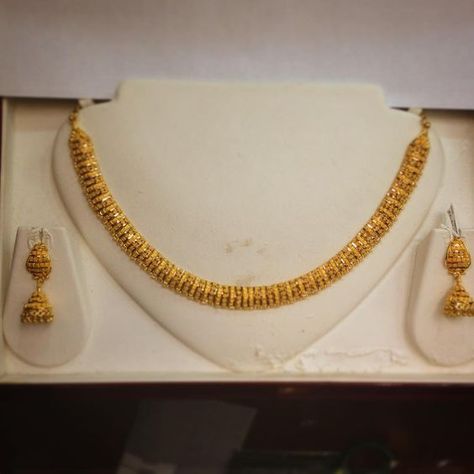 22kt elegant set #contemporaryjewellery #indiangold #22kt #22ktgold #necklaceset Small Necklace Designs, Elegant Gold Necklace, Antique Necklace Gold, Small Gold Necklace, Gold Pearl Jewelry, Gold Jewelry Simple Necklace, Gold Necklace Indian Bridal Jewelry, Real Gold Jewelry, Indian Jewellery Design Earrings