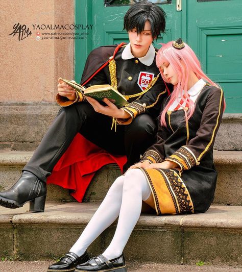 Damian Cosplay, Couple Cosplays, Cosplay Couple, Anya Spy X Family, Best Cosplay Ever, Couples Cosplay, Couple Cosplay, Family Cosplay, Spy X Family Anya