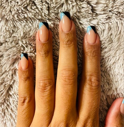 Baby blue and black French tip nails. Base is a peach, natural polish. Black And Blue Nails French Tips, Navy Blue And Black French Tip Nails, Black And Blue French Tip Nails, Black And Baby Blue Nails, Baby Blue And Black Nails, Navy French Tip Nails, Classy French Tip Nails, Classy French Tip, Black And Blue Nails