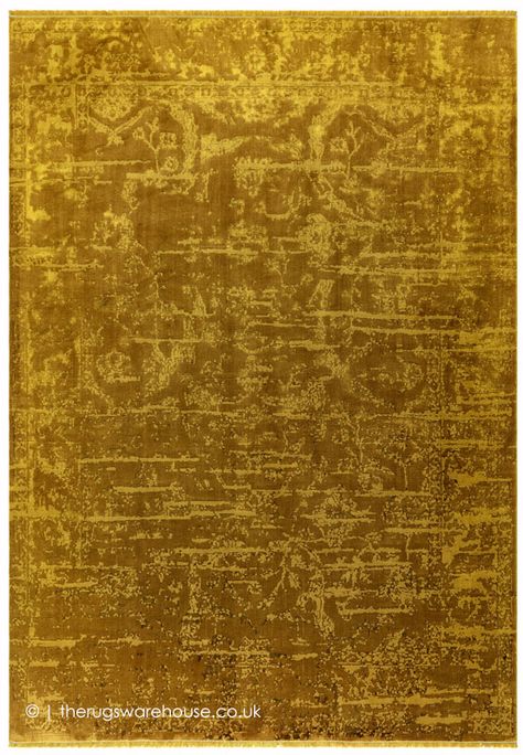 NEW: Zehraya Gold Vintage Rug, a soft polyester dual tone vintage look contemporary area rug (3 sizes) https://www.therugswarehouse.co.uk/gold-rugs/zehraya-gold-vintage-rug.html #TheRugsWarehouse #London Gold Rugs, Gold Rug, Rug Art, Dining Room Rug, Perfect Rug, Abstract Rug, Simple Living, Gold Style, Woven Rug